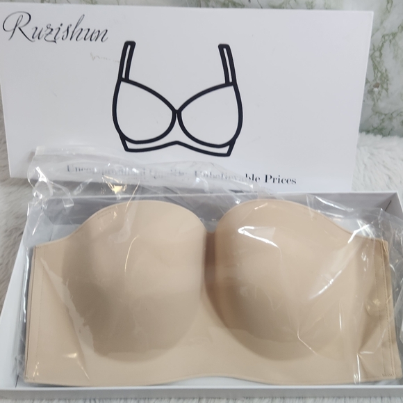 Rurishun Strapless Push-Up Bra - Picture 1 of 13